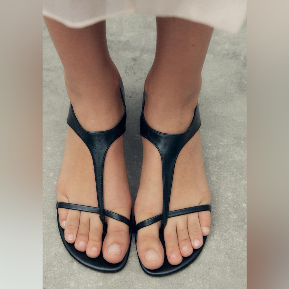 Zara Black Leather T-strap Sandals